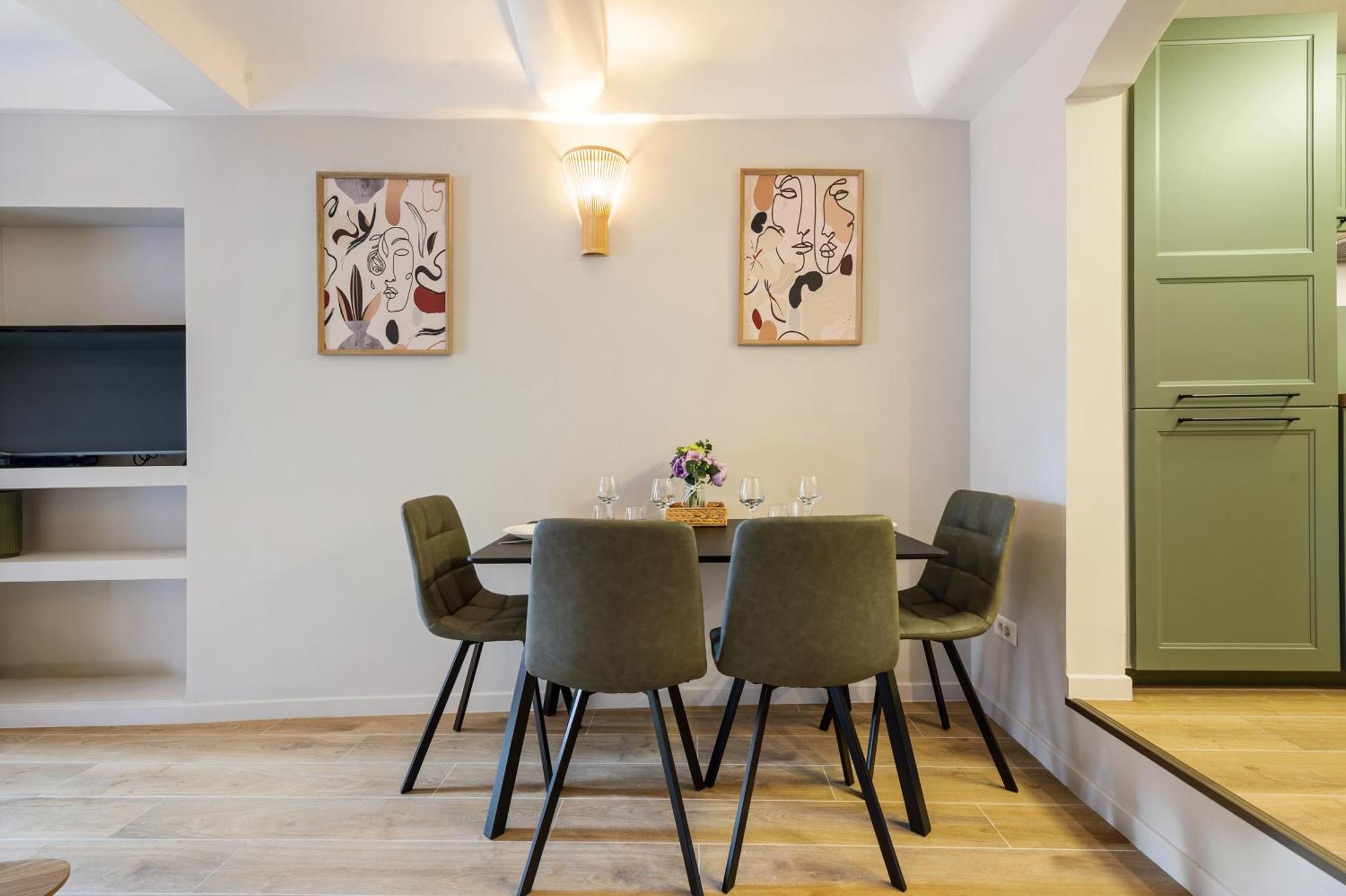 Vieux Chateau Ii - Agreable 2 Pieces - Vue - Vieille Appartement